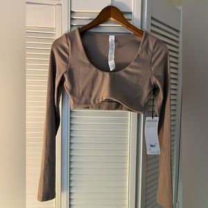 NWT Alo Ribbed Crop Top
